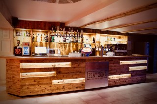 Pubs, bars, play zone risoul 