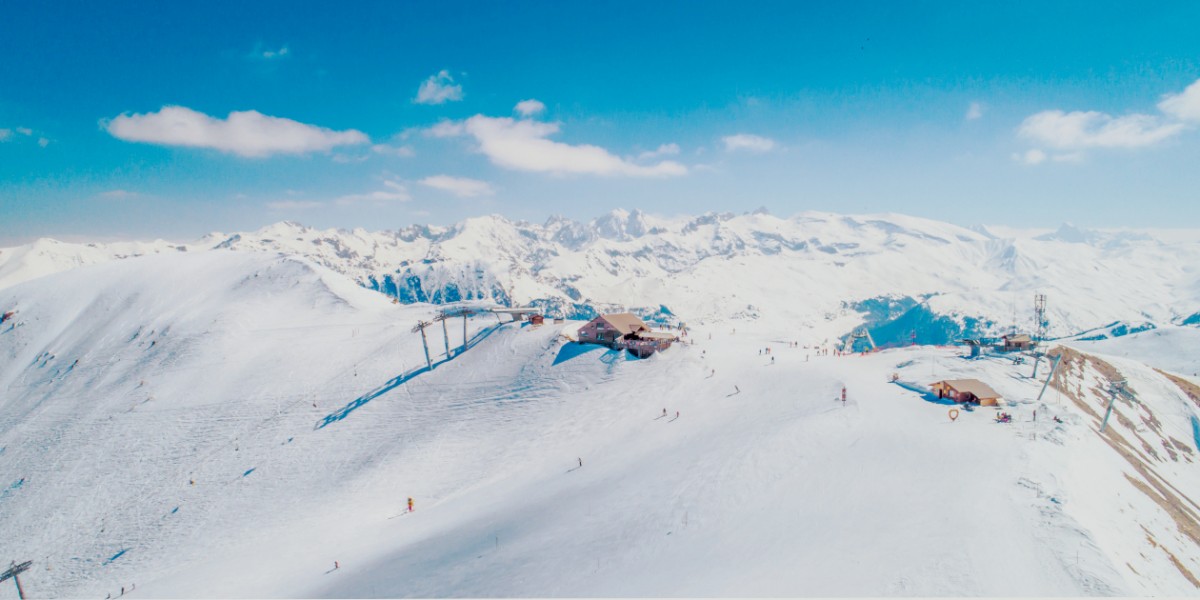zoom-sur-domaine-skiable-gros-bloc-filtre-ok-2664