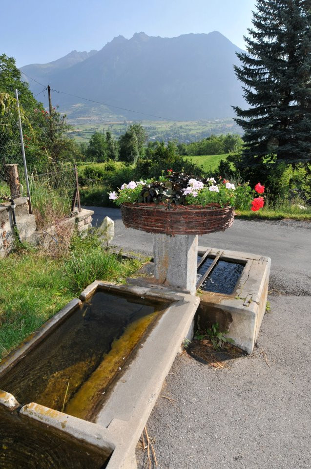 risoul_hameau_et_villages_fontaine.jpg risoul_hameau_et_villages_fontaine.jpg
