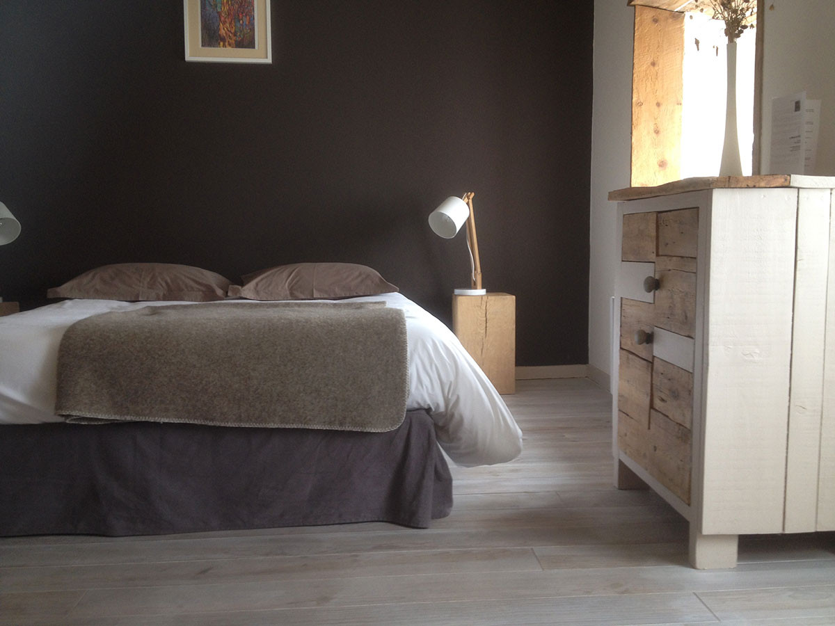 Intérieur d’une chambre, lit double Intérieur d’une chambre, lit double