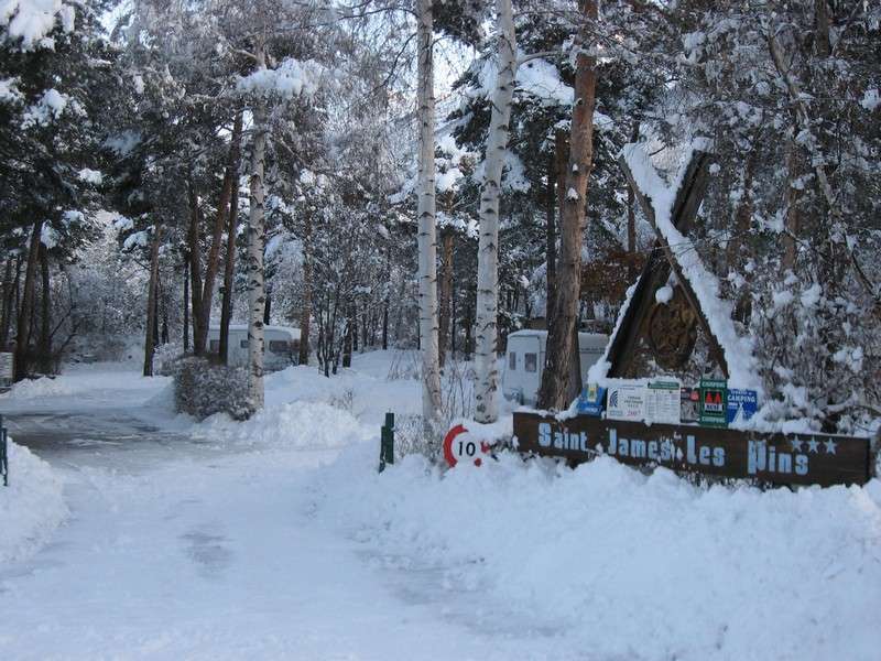 risoul-camping-saintjames-accueil1-hiver-911