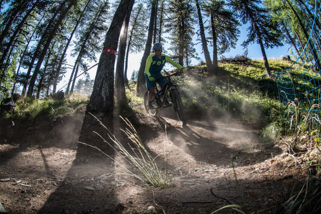parcours history trail  enduro rouge risoul