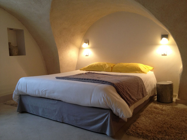 Intérieur d’une chambre, lit double Intérieur d’une chambre, lit double