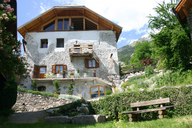 La Maison du Guil -Chambre d'hôtes -Eygliers -Guillestrois La Maison du Guil -Chambre d'hôtes -Eygliers -Guillestrois