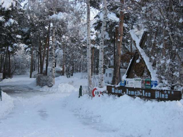 risoul-camping-saintjames-accueil1-hiver-911