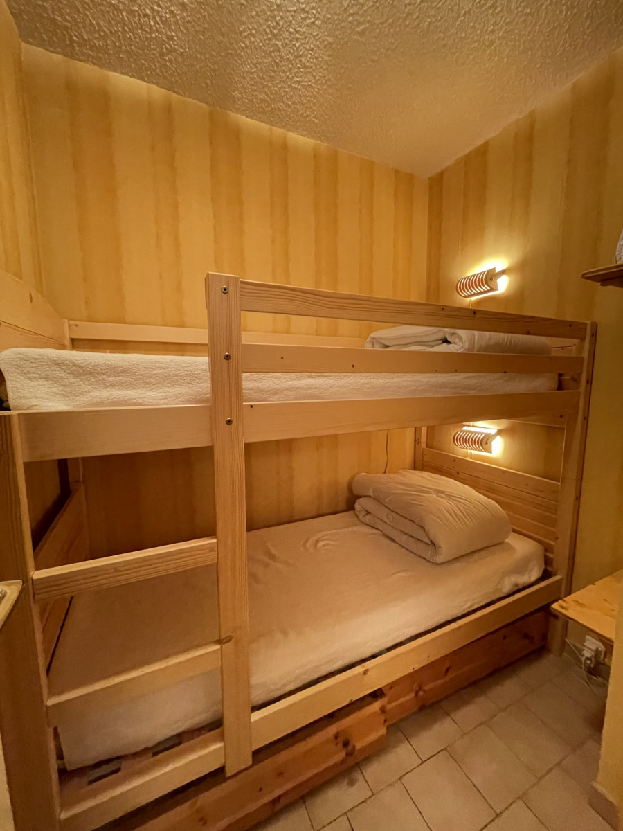 risoul_hebergement_century21_slp_immobilier_villaretII41_coin_nuit