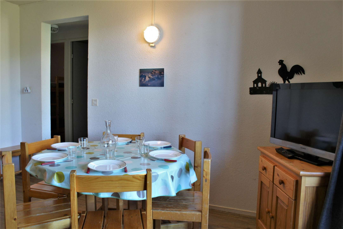 _clients_210560001_photos_10716g_2285718 _clients_210560001_photos_10716g_2285718