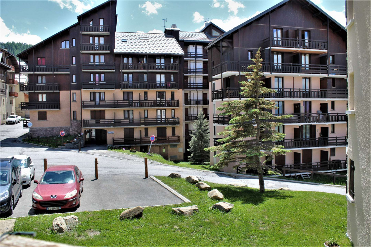 _clients_210560001_photos_12048n_2223806