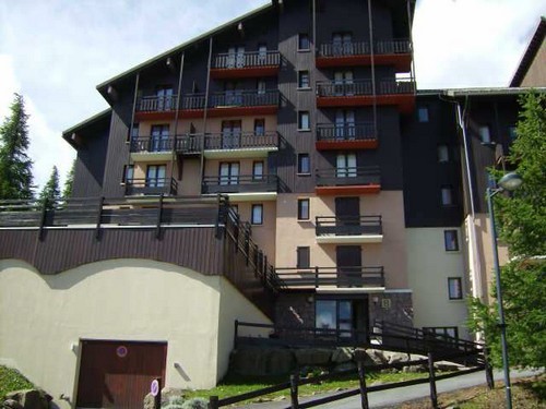 risoul-hebergement-clarines-b-16-vue-ext-batiment-otim-9716