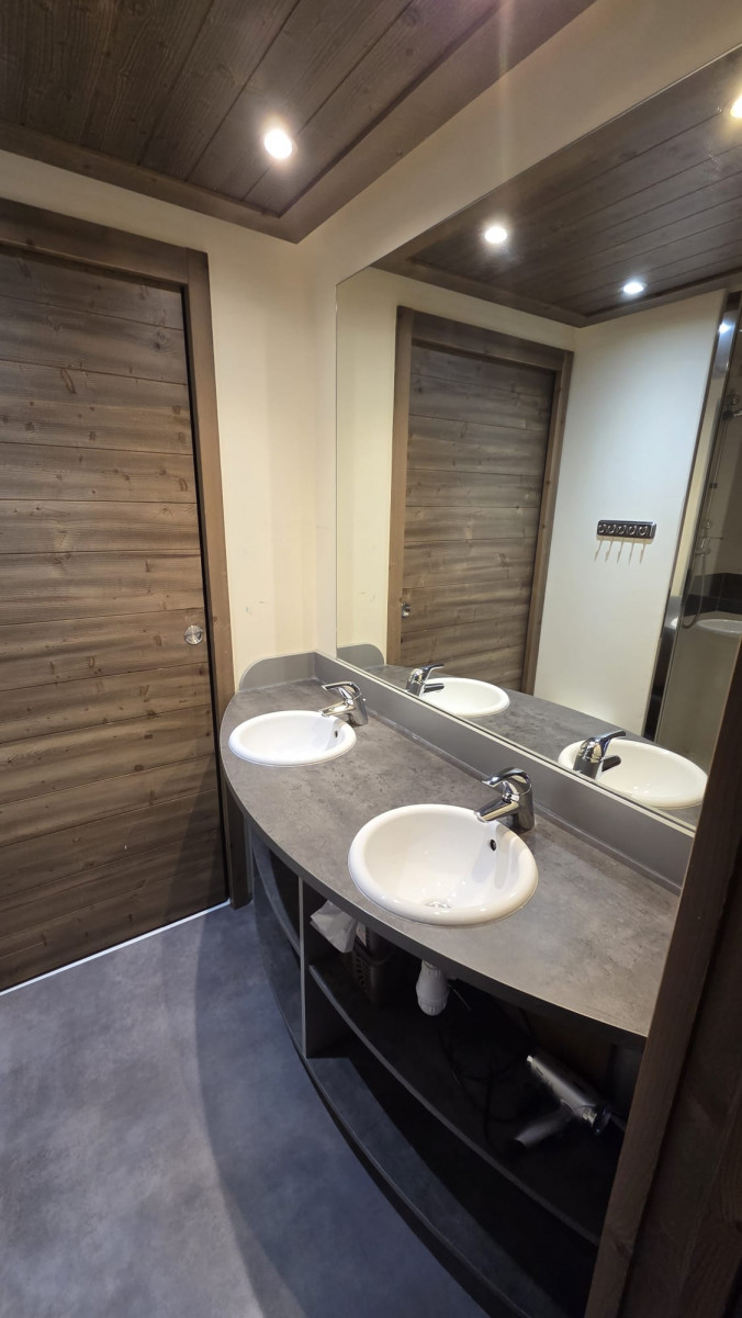 risoul-hebergement-deneb22-sdb1-2482132 risoul-hebergement-deneb22-sdb1-2482132