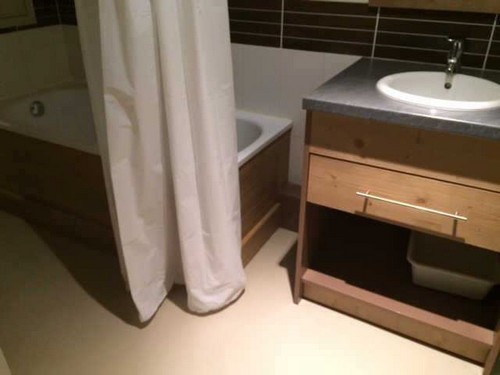 risoul-hebergement-otim-antares507-salle-de-bain-13104