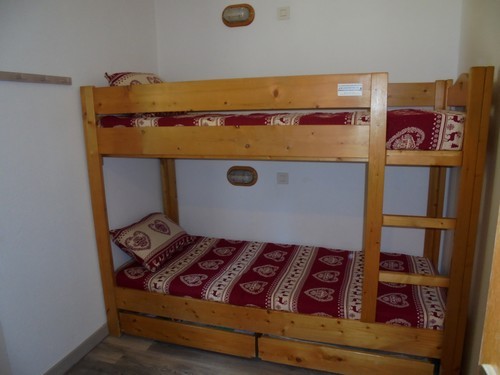 risoul-hebergement-risoulresa-altair00-bebiot-chambre-15818