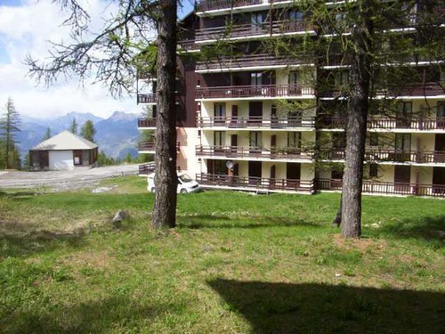 risoul-hebergement-serac-1-terrasse-vue-otim-11241