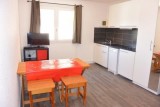 risoul-hebergement-laus-405-salon-cuisine-2-ficat-10722