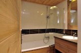 risoul-hebergment-otim-antares600-salle-de-bain-13171