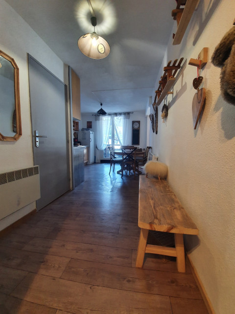 risoul_hebergement_century21_slp_immobilier_edelweissb5_entree risoul_hebergement_century21_slp_immobilier_edelweissb5_entree