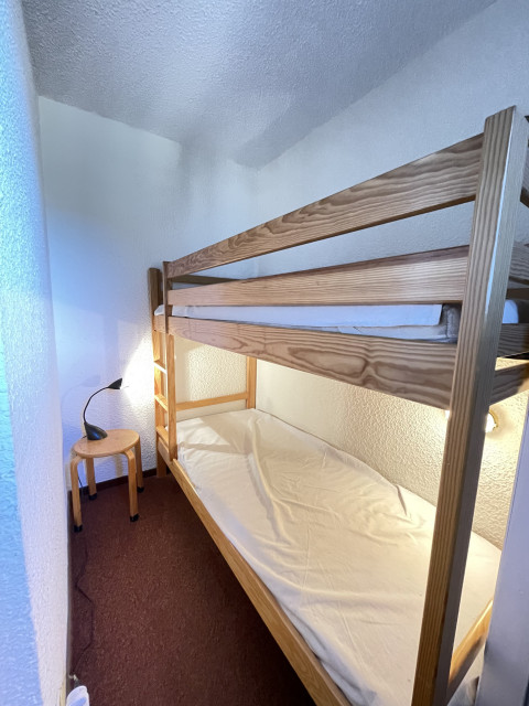 risoul_hebergement_century21_slp_immobilier_Chabrières I 47_chambre à coucher risoul_hebergement_century21_slp_immobilier_Chabrières I 47_chambre à coucher