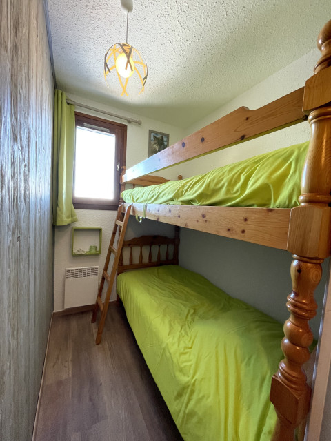 risoul_hebergement_century21_slp_immobilier_cimbroII31_cabine risoul_hebergement_century21_slp_immobilier_cimbroII31_cabine