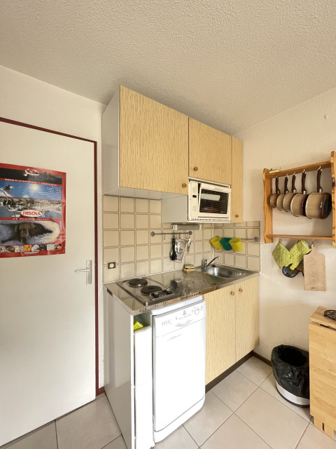 risoul_hebergement_century21_slp_immobilier_Edelweiss A 42_cuisine risoul_hebergement_century21_slp_immobilier_Edelweiss A 42_cuisine