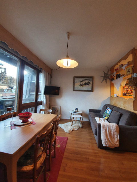 risoul_hebergement_century21_slp_immobilier_valbelC6_sejour risoul_hebergement_century21_slp_immobilier_valbelC6_sejour