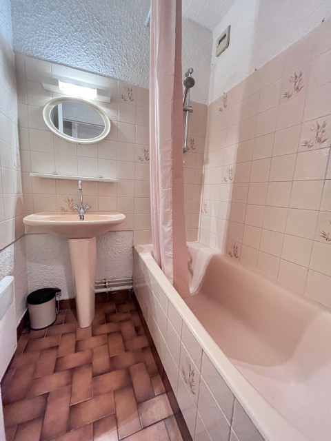 risoul_hebergement_century21_slp_immobilier_villaretII32_salle_de_bains risoul_hebergement_century21_slp_immobilier_villaretII32_salle_de_bains