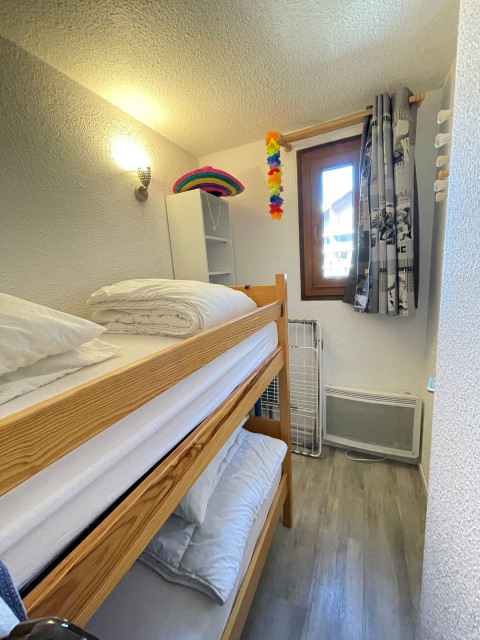 risoul_hebergement_century21_slp_immobilier_Chabrières I 27_chambre à coucher risoul_hebergement_century21_slp_immobilier_Chabrières I 27_chambre à coucher