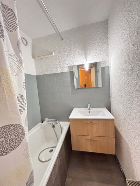 risoul_hebergerment_century21_airellesb03_salle_de_bains risoul_hebergerment_century21_airellesb03_salle_de_bains