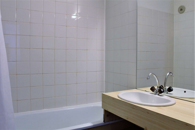 _clients_210560001_photos_10716m_3485160 _clients_210560001_photos_10716m_3485160
