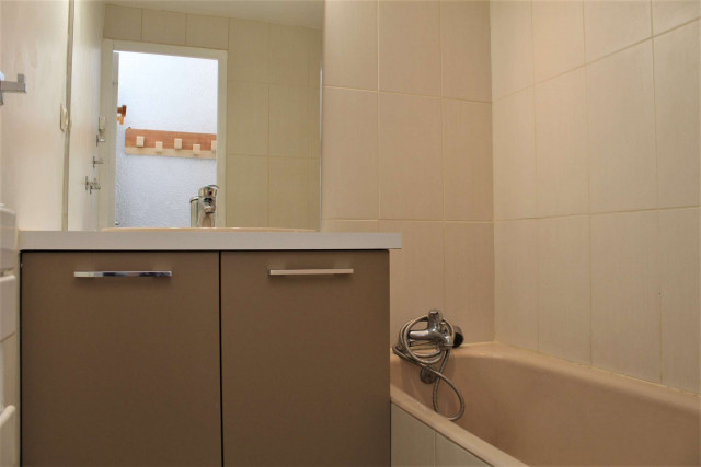 _clients_210560001_photos_13575i_2188416