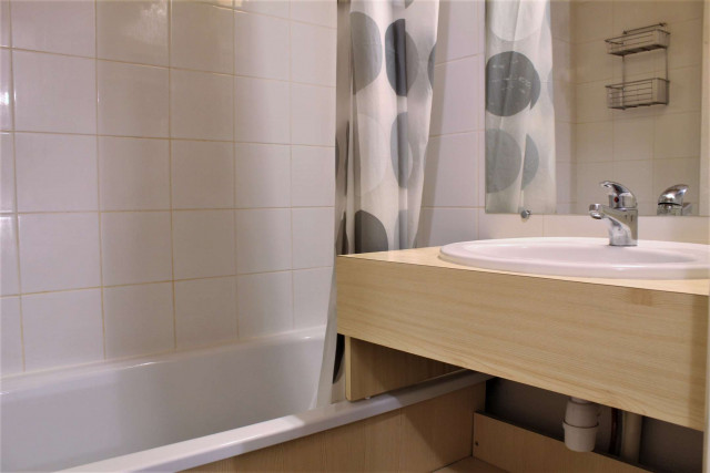 _clients_210560001_photos_14235j_2437114