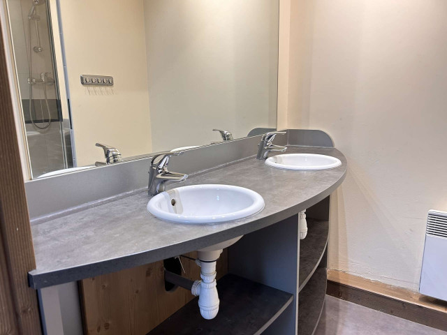 _clients_210560001_photos_24959t_2449215