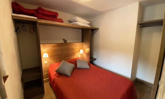 _ws-photos_FRANCE_risoul_residences_residence-antares-maeva-home_appartement-au-pieds-des-pistes-vue-montagne-coin-cabine-2-pieces-6-personnes-confort_4_2579774