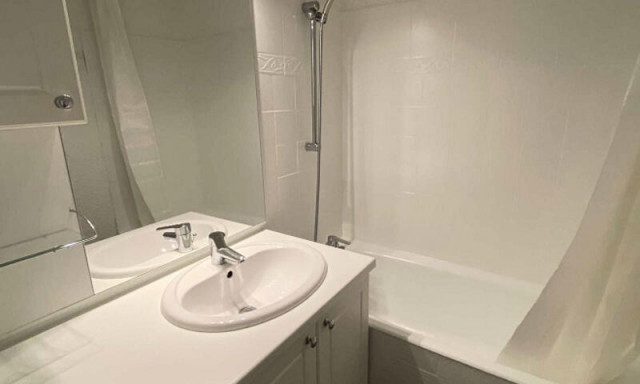 _ws-photos_FRANCE_risoul_residences_residence-le-cesier-maeva-home_appartement-au-pied-des-pistes-vue-montagne-2-pieces-4-personnes-confort_2_3470388