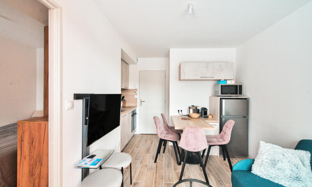 _ws-photos_FRANCE_risoul_residences_residence-les-terrasses-de-risoul-maeva-home_appartement-vue-montagne-2-pieces-coin-cabine-6-personnes-budget_13_3421065