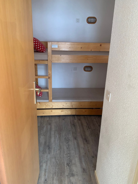 altair-11-cabine-1687182 altair-11-cabine-1687182