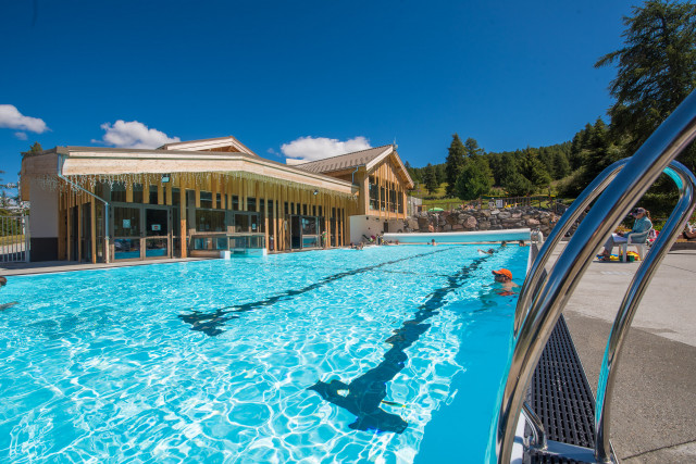 entrée piscine SKISEO Risoul