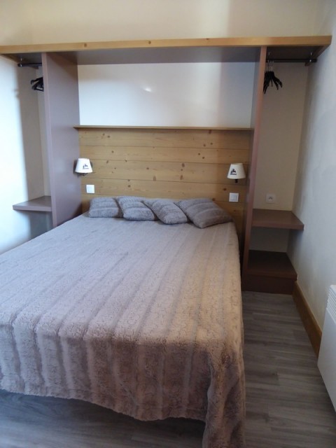 p1050720-12632 p1050720-12632