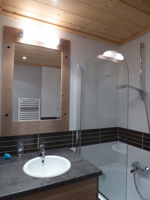 p1050741-12628 p1050741-12628