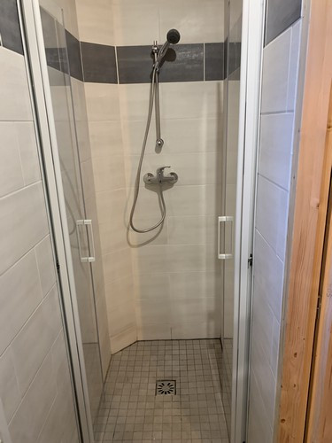 risoul-chalet-etagne-sdb1-582206 risoul-chalet-etagne-sdb1-582206