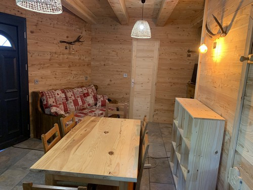 risoul-chalet-etagne-sejour2-582212 risoul-chalet-etagne-sejour2-582212