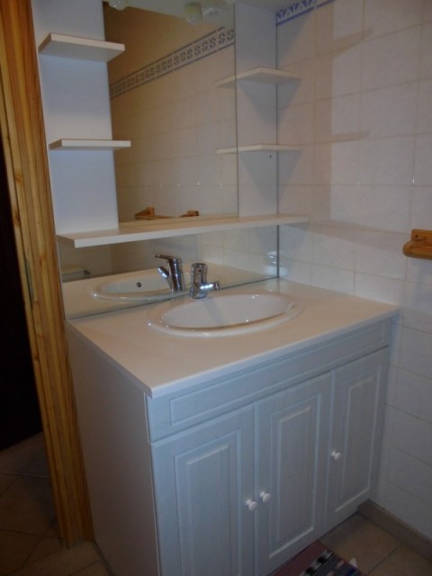 risoul-hebergement-assaud-salle-de-bains2-14632 risoul-hebergement-assaud-salle-de-bains2-14632