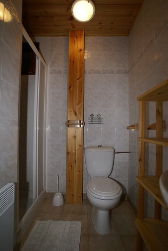 risoul-hebergement-boissin-chalet-tetras-sdb2-654 risoul-hebergement-boissin-chalet-tetras-sdb2-654