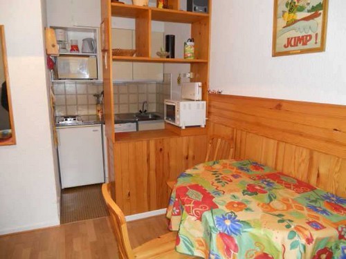 risoul-hebergement-clarines-a2-68-coin-cuisine-otim-9709