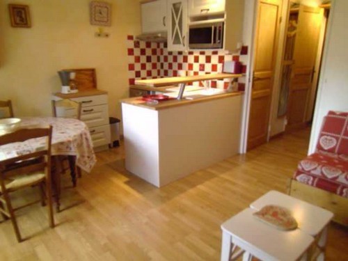 risoul-hebergement-clarines-b-45-sejour-cuisine-otim-10496