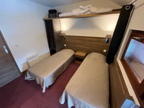 risoul-hebergement-claude-deneb-37-chambre2-1107744