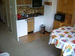 risoul-hebergement-coin-cuisine-clematites-404-2290