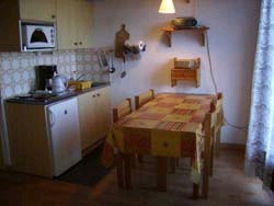 risoul-hebergement-coin-repas2-airelles-42b-2314