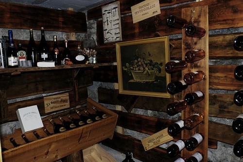 risoul-hebergement-conte-cave-a-vins-4850 risoul-hebergement-conte-cave-a-vins-4850
