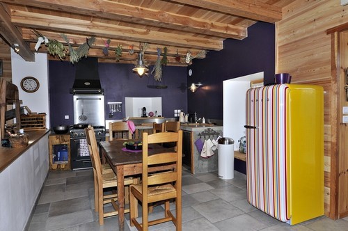 risoul-hebergement-conte-chambre-cuisine-1-2446 risoul-hebergement-conte-chambre-cuisine-1-2446