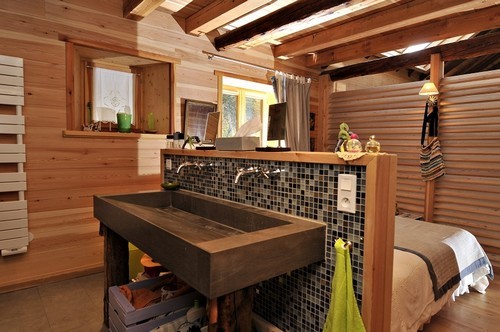 risoul-hebergement-conte-chambre-salledebain-1-2448 risoul-hebergement-conte-chambre-salledebain-1-2448
